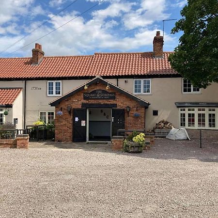 The Fountain At Tuxford & The Square And Compass Normanton On Trent 호텔 외부 사진